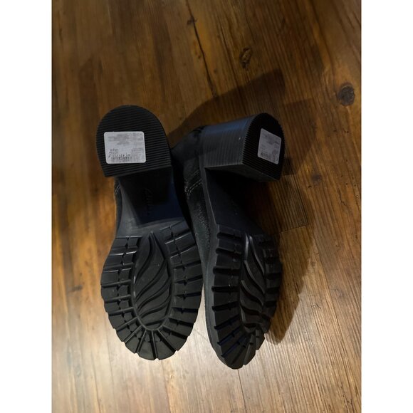 Clarks Leda Up Women's Black Suede Heeled Ankle Boots Size 8 - New - Picture 4 of 5